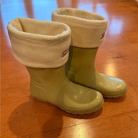 Women’s Hunter Boots with removable fleece insert - Picture 2 of 9